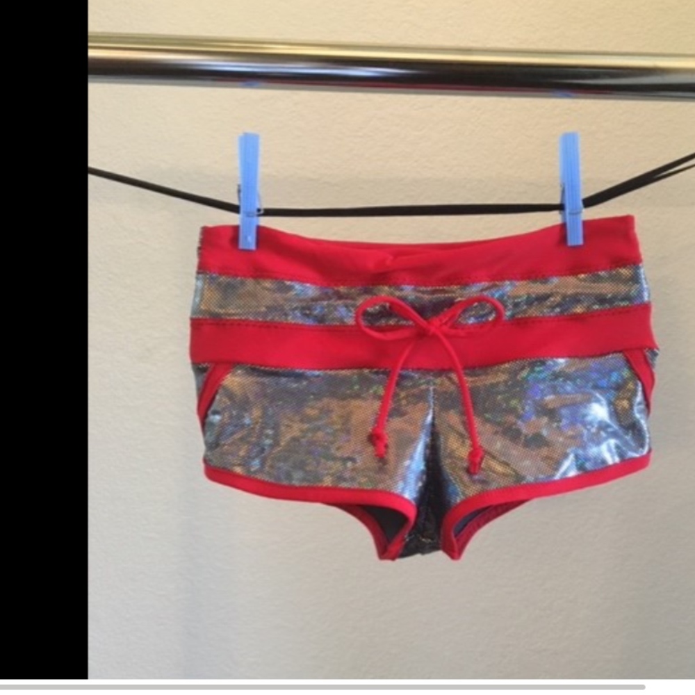 shorts - Picture 2 of 3